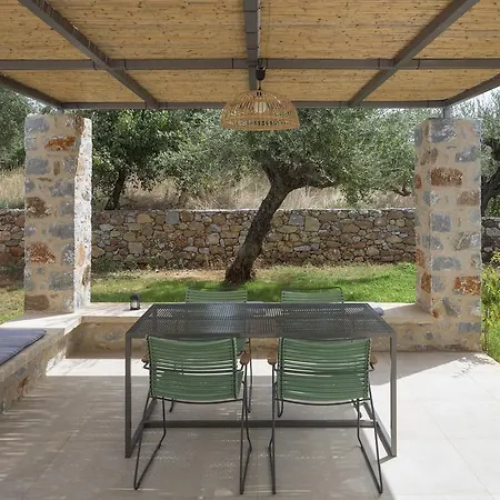 Mythies - In Mani Léfktro