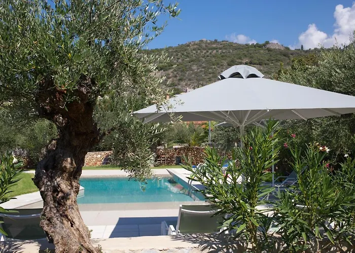 Mythies - In Mani * Lévktron