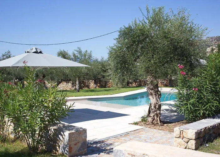 Mythies - In Mani Villa